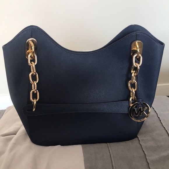 Big Blue Micheal Kors Purse - Picture 3 of 5